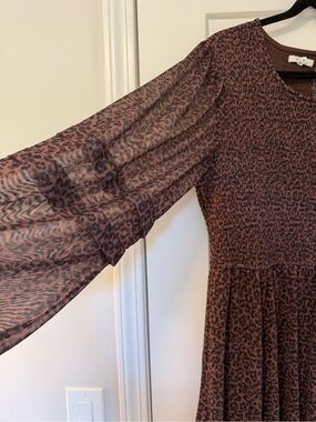 brown satin polka dot dress Women's Forever Classic Midi | Size: L Delicate flutter sleeves add luxury wedding dresses Shiloh Brown Faux Suede Size:58R08